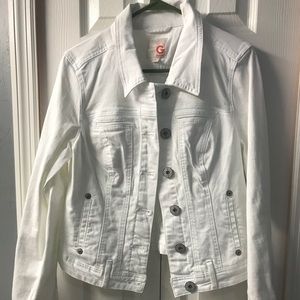 White GUESS jean jacket, new never worn!